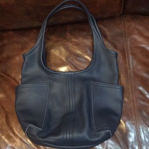 Rough and Tumble Small Access—navy leather